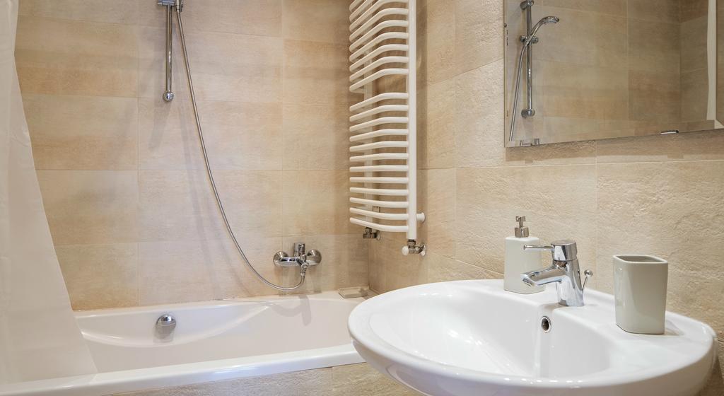 كراكوفيا M Apartments الغرفة الصورة